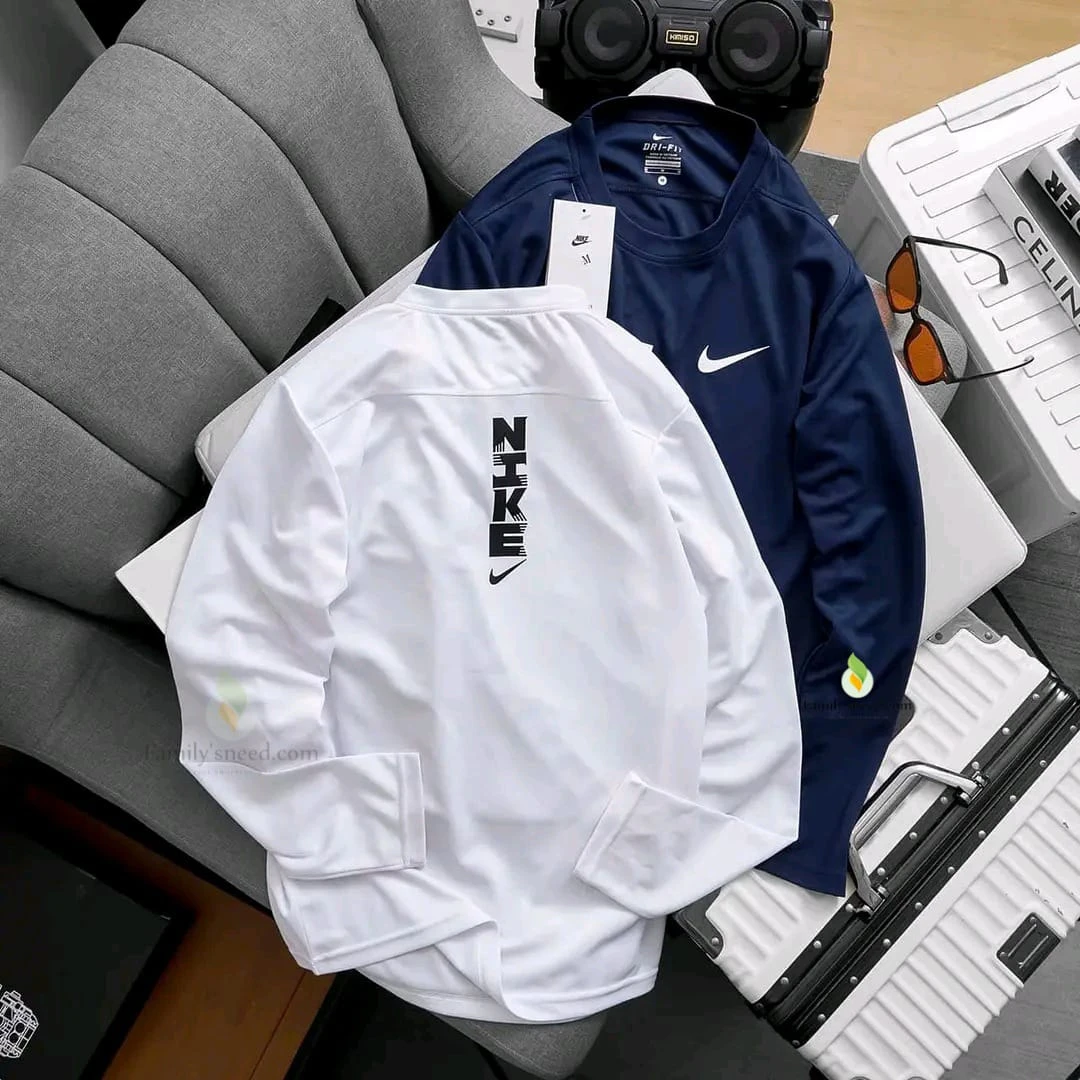 Outwear & jackets